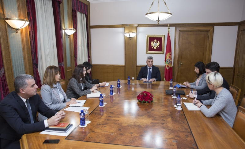 President of the Parliament talks with ODIHR Mission