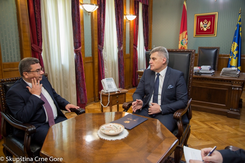 President of the Parliament talks with Cuban Ambassador