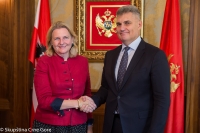 President of the Parliament speaks with the Austrian MFA