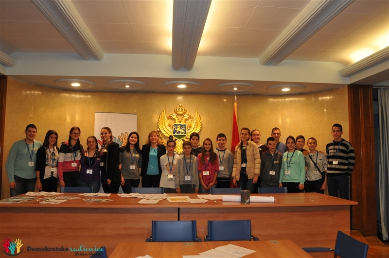 Head of Political and Economic Section of the US Embassy visits Democracy Workshops “Barbara Prammer”