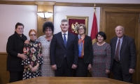 President of the Parliament receives the employees with the most work and life experience