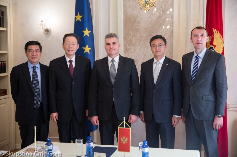 President of the Parliament hosts the delegation of the Chinese Committee on Education, Science, Culture and Health